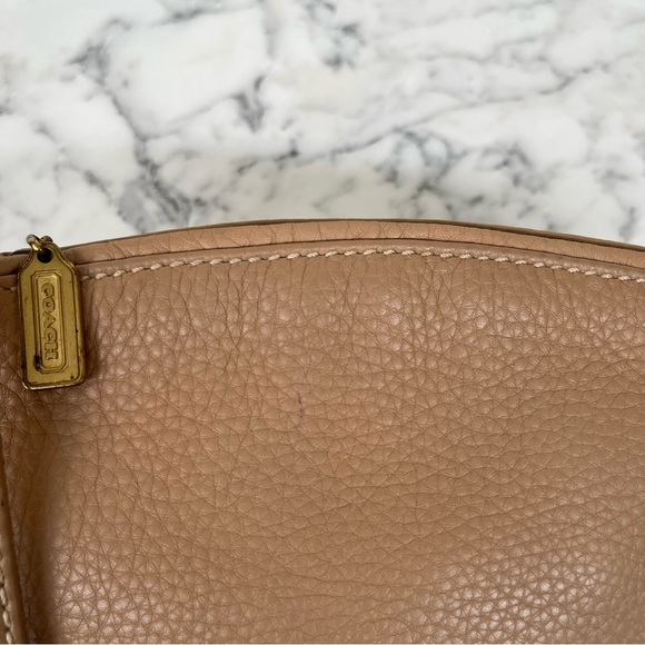 Coach Vintage Tan Leather Crossbody Bag - Picture 13 of 13